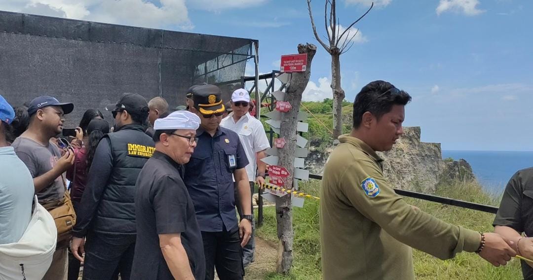 Satpol PP Bali Pastikan Kini Aktivitas Usaha Dihentikan, Pasca Dipasang Satpol PP Line di Bungee Jumping Extreme Park Nusa Penida