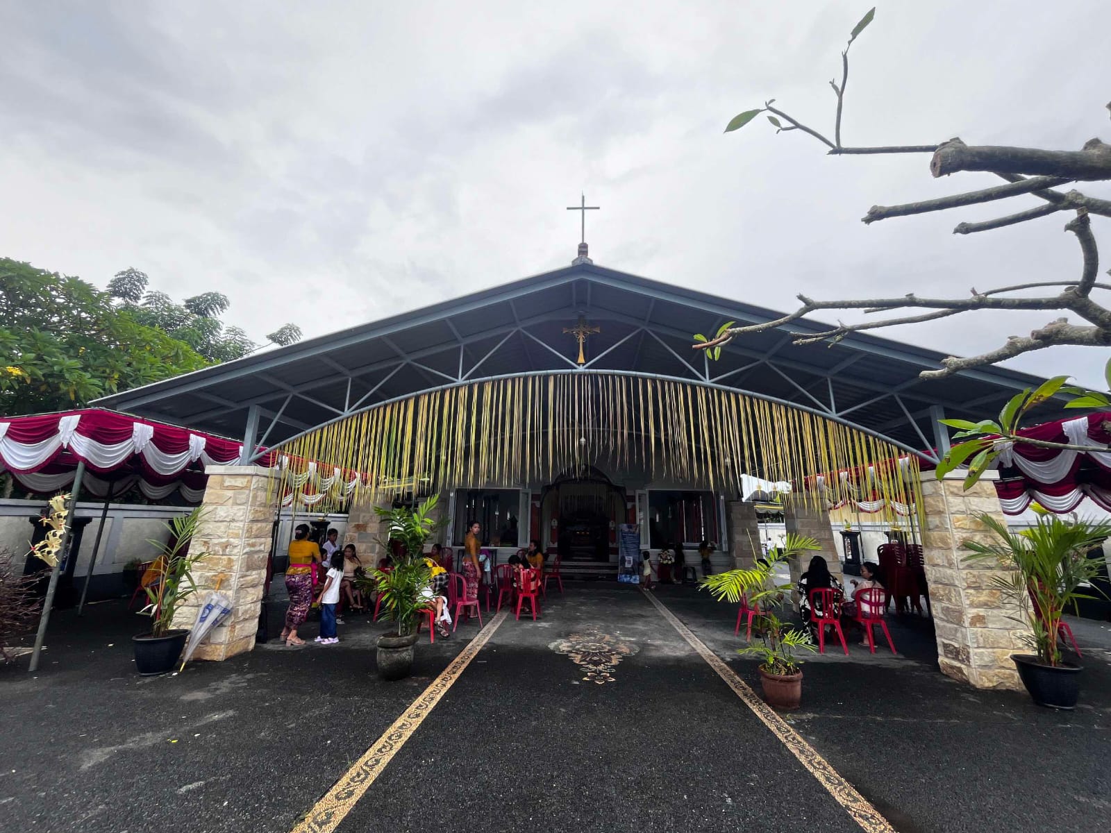 HUT ke-70 Gereja Santa Maria Guadalupe Sading, Refleksi Iman dan Harmoni Antarumat