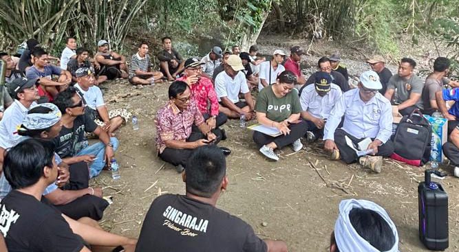 Tagel Winarta Turun Langsung ke Antiga Kelod, Soroti Proyek Sungai yang Picu Banjir
