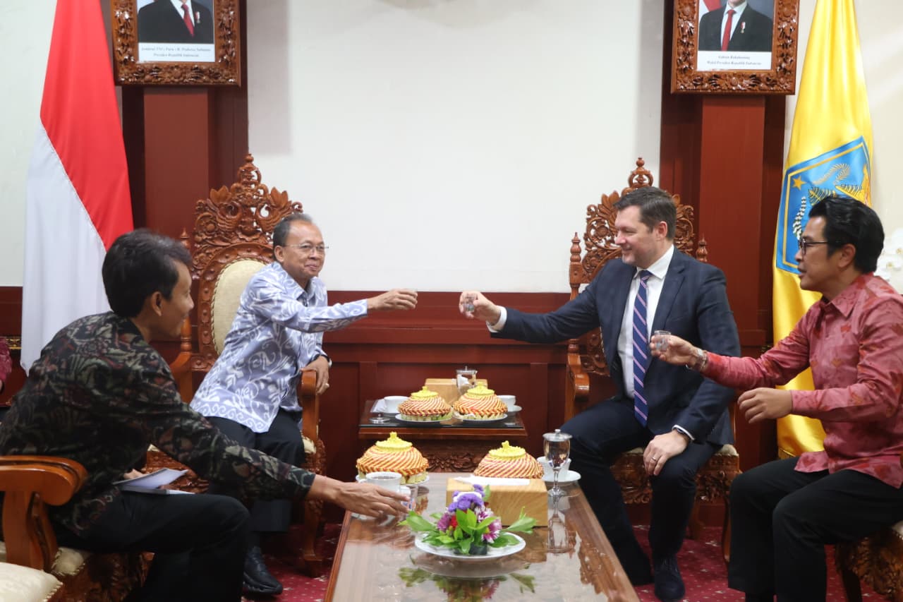 Gubernur Koster Terima Dubes Slovakia Perkuat Diplomasi dan Kerja Sama Internasional Bali