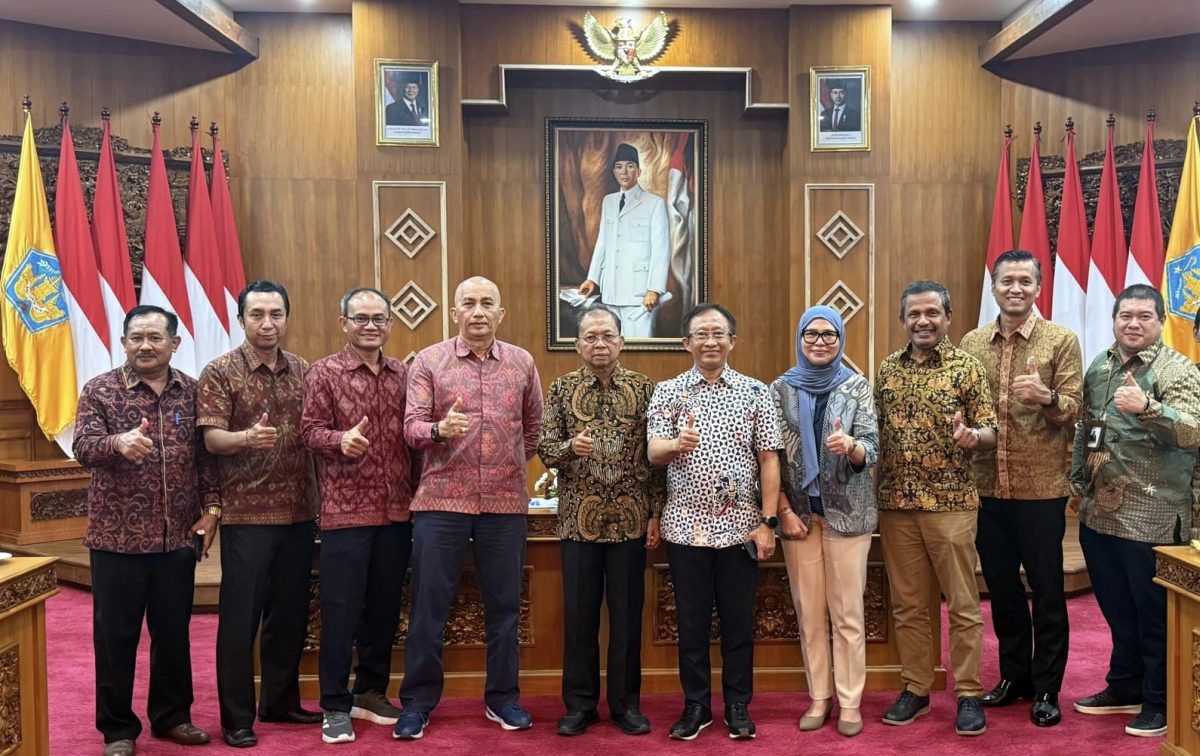 Koster dan PLN Satukan Langkah Wujudkan Bali Pelopor Ekosistem Kendaraan Listrik