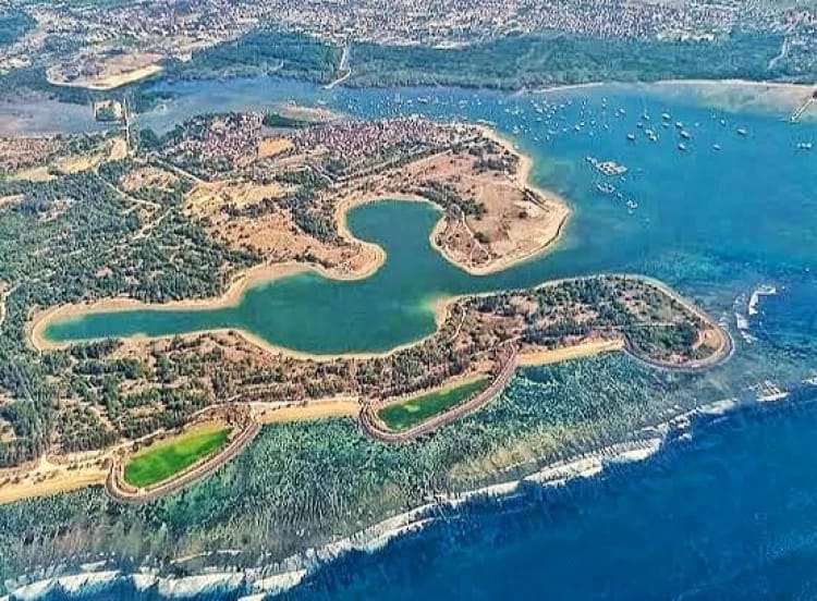 BTID Berdiri di Atas Mangrove, Izin Pusat Bukan Jubah Suci