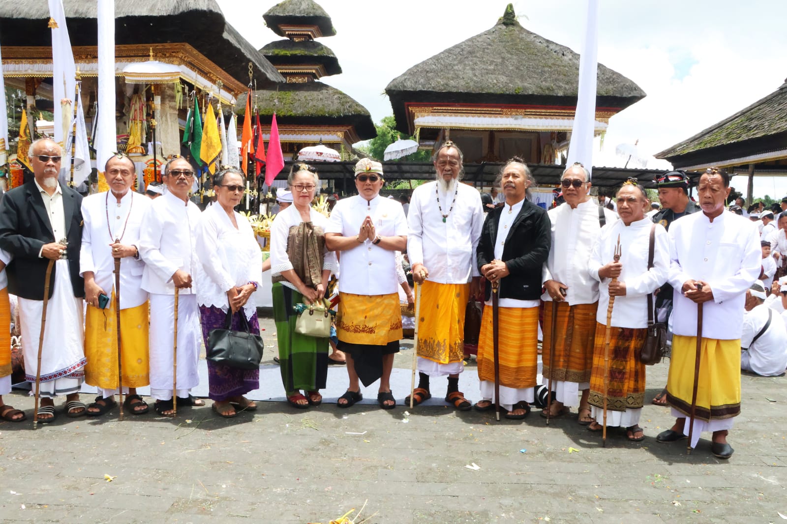 Dari Besakih, Wagub Giri Prasta Tegaskan Bhakti Pasek untuk Harmoni Bali