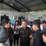 Gubernur Koster Dampingi Menteri LH Tinjau TPS3R di Badung, Minta Masyarakat Siapkan Teba Modern Tiap Rumah