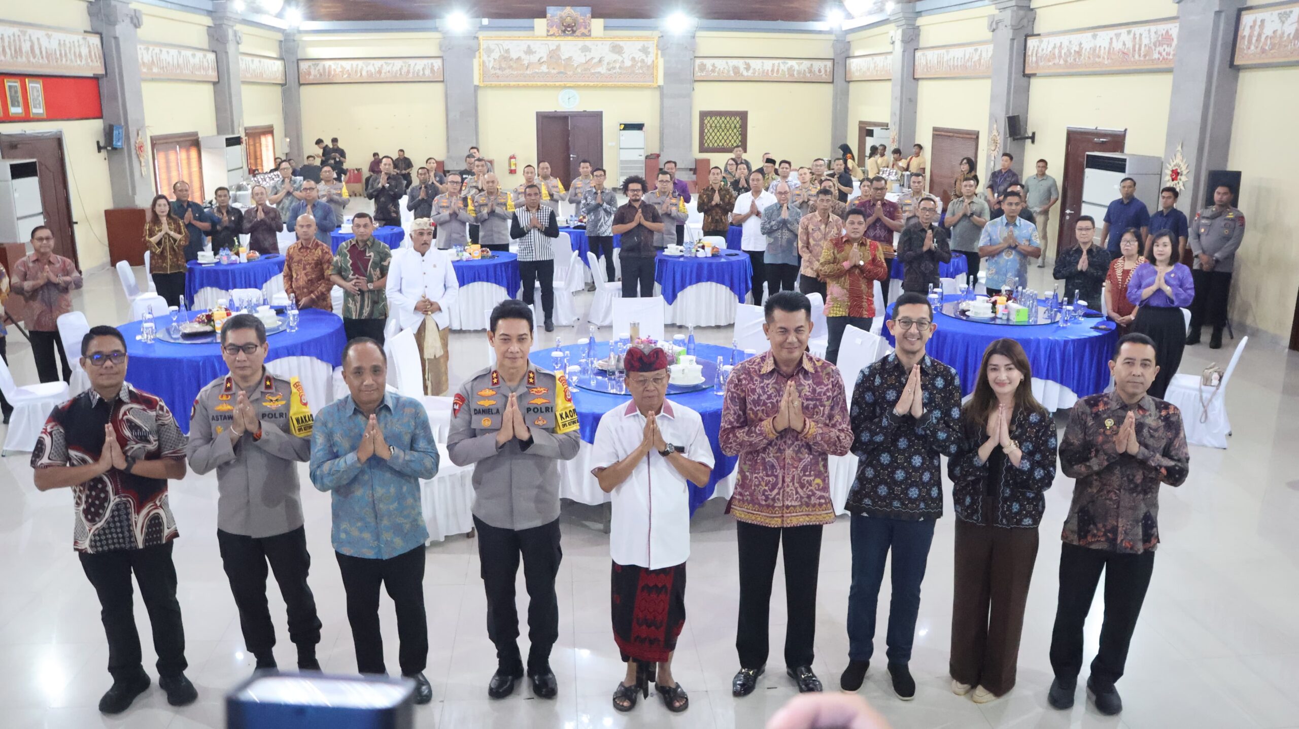 Gubernur Koster Saksikan Peluncuran Website Cakrawasi, WNA Diawasi Secara Terpusat dan Real Time oleh Polda Bali