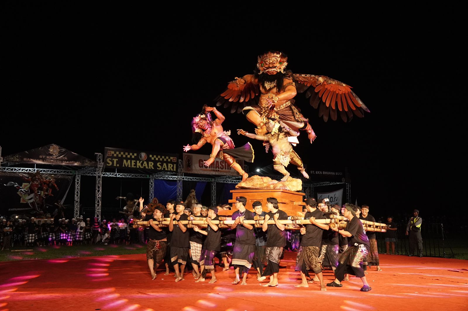 Sempat Diguyur Hujan, Mambal Culture Festival 2026 Sukses Tampilkan 9 Kreativitas Seka Truna