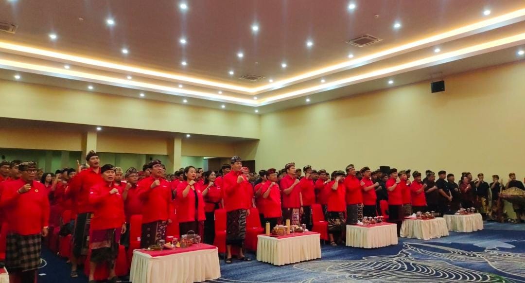 Pengurus Baru Dikukuhkan, Koster Tekankan Ideologi dan Integritas Kader PDI Perjuangan Jembrana 