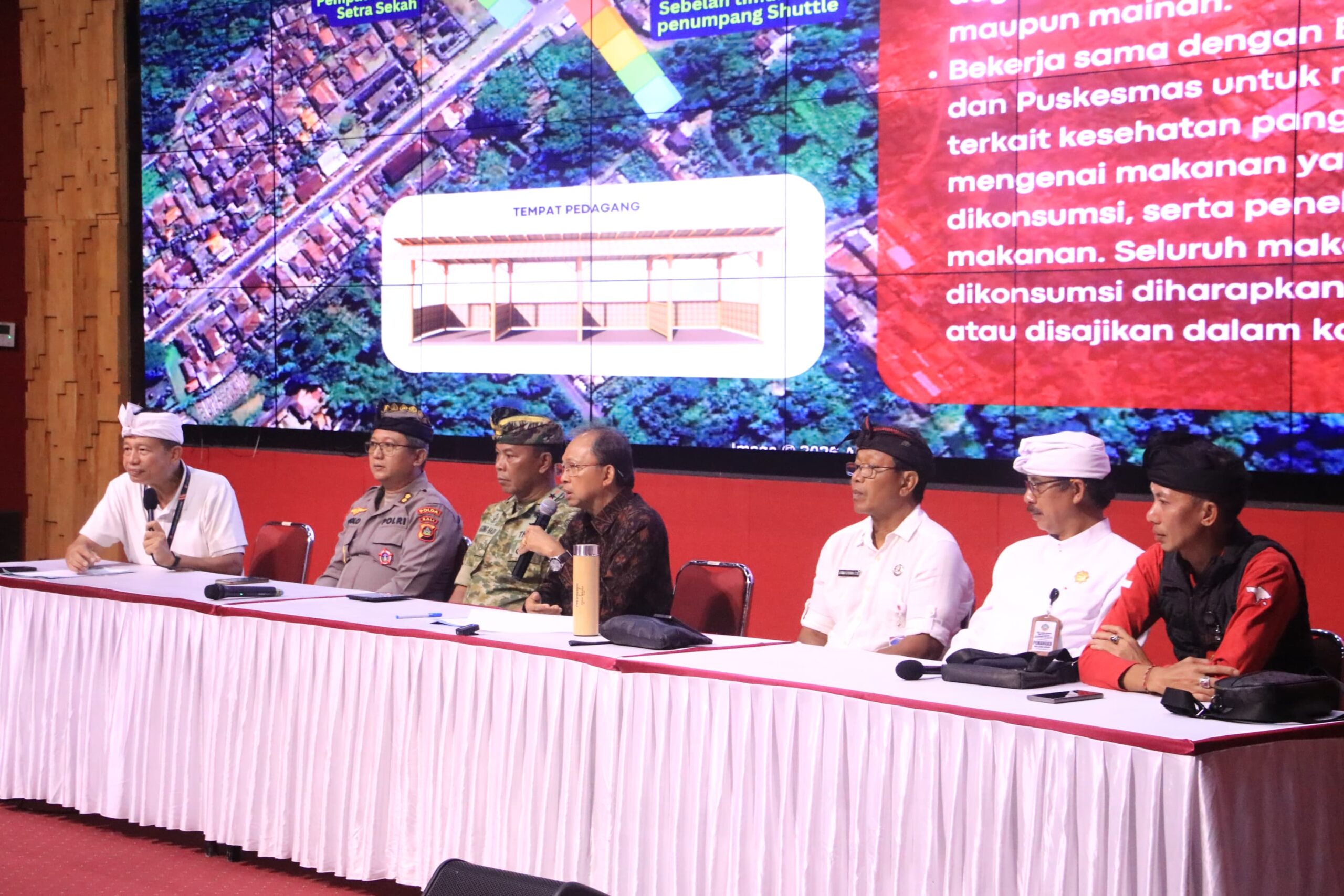 Besakih Tanpa Sampah Plastik, Koster Tegaskan Disiplin Total demi Kesucian Karya IBTK 2026