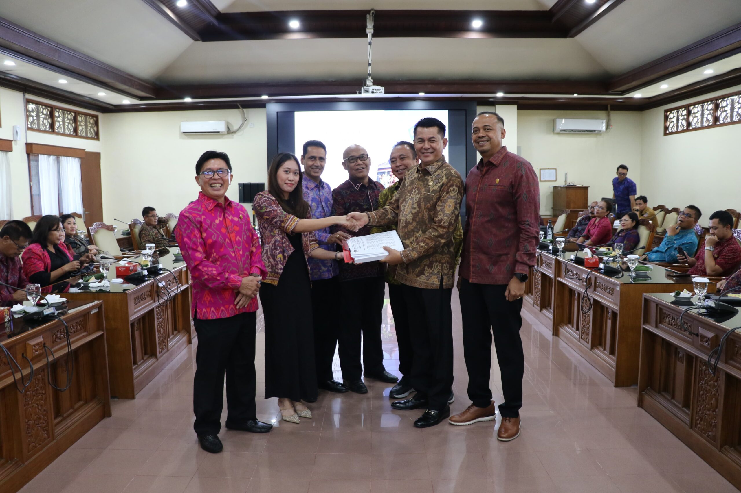 Pansus TRAP DPRD Bali Dorong Penertiban Tata Ruang, Usulkan Moratorium Izin di Kawasan Rawan Alih Fungsi