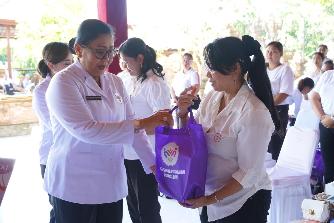 Ketua TP Posyandu Bali Ajak Kader di Dua Kelurahan Denpasar Perkuat Integrasi dan Pengabdian Masyarakat