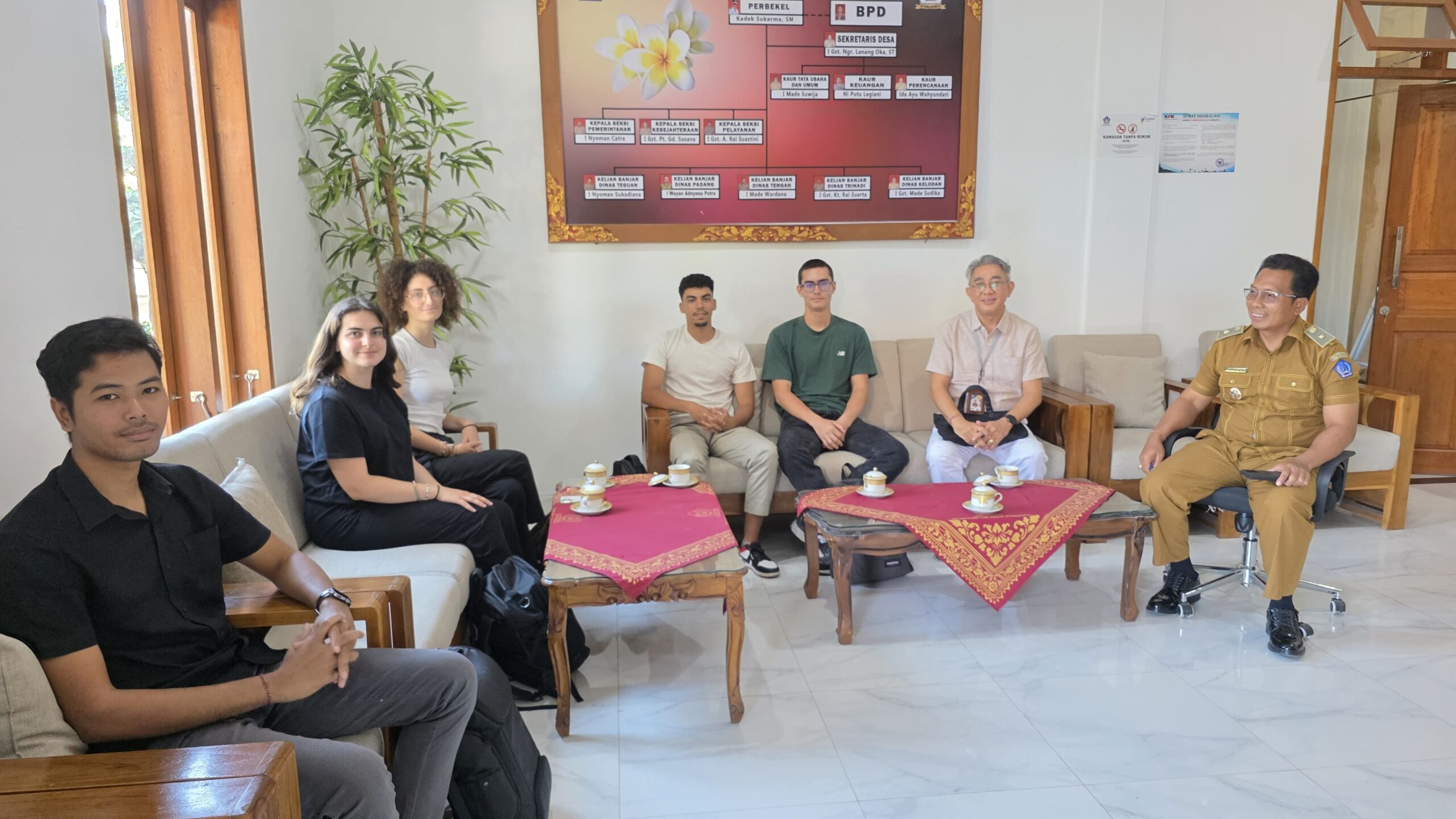 Bersama ITB STIKOM Bali, Mahasiswa Internship dari Montpellier Prancis Melakukan Pengembangan Desa Digital di Desa Punggul Badung