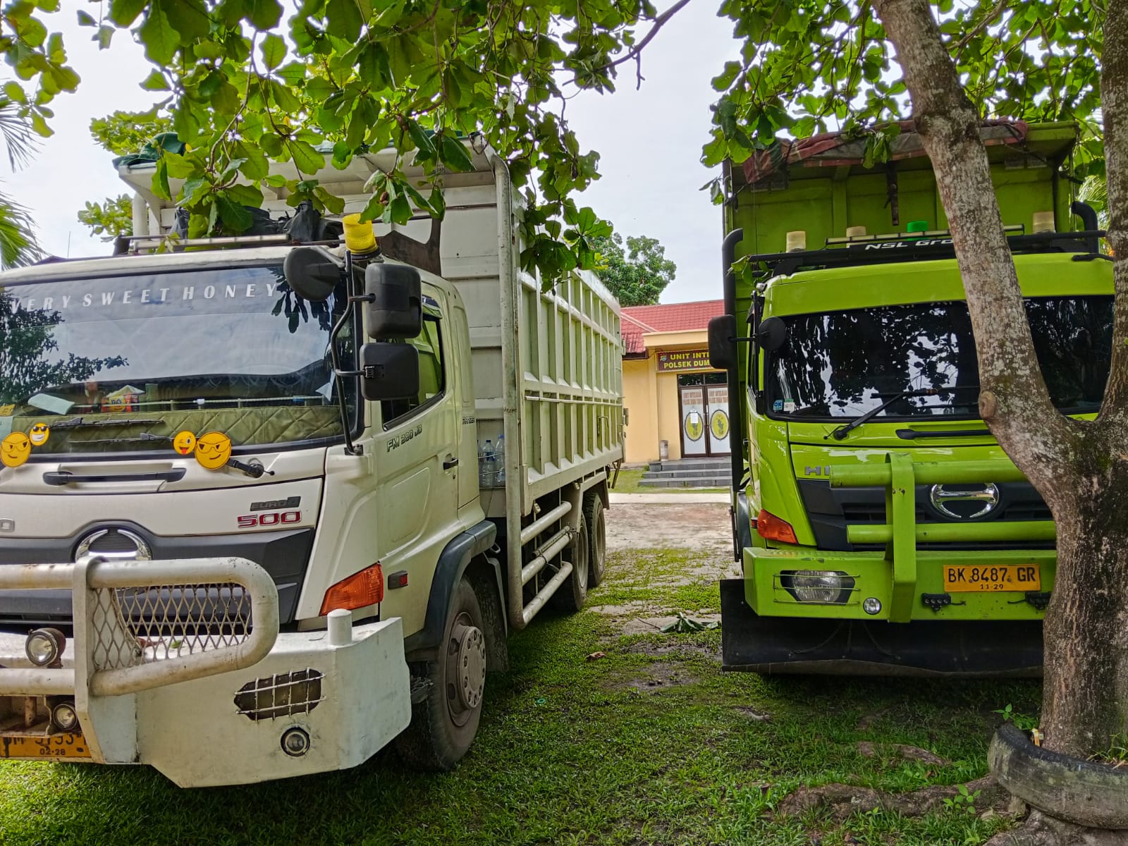 Tim Polda Riau Tangkap 2 unit Mobil Dumtruck Langsir Biosolar dari SPBU 13.288.632 Bagan Besar
