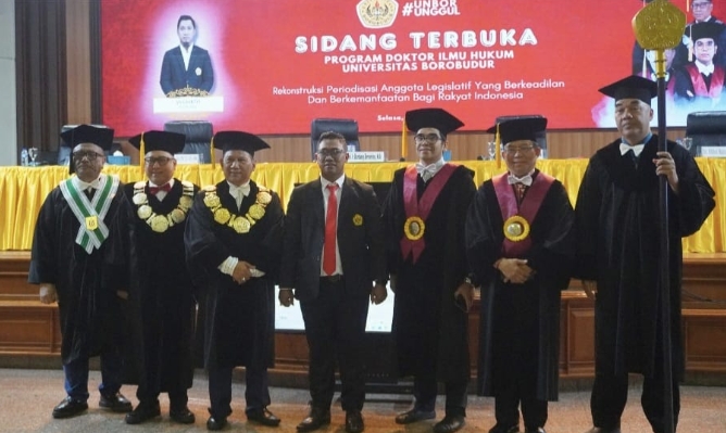 Waka Bidang Hukum PDI Perjuangan Provinsi Bengkulu Dr. Sugiarto Raih Gelar Doktor Ilmu Hukum, Dedikasikan untuk Membela Wong Cilik