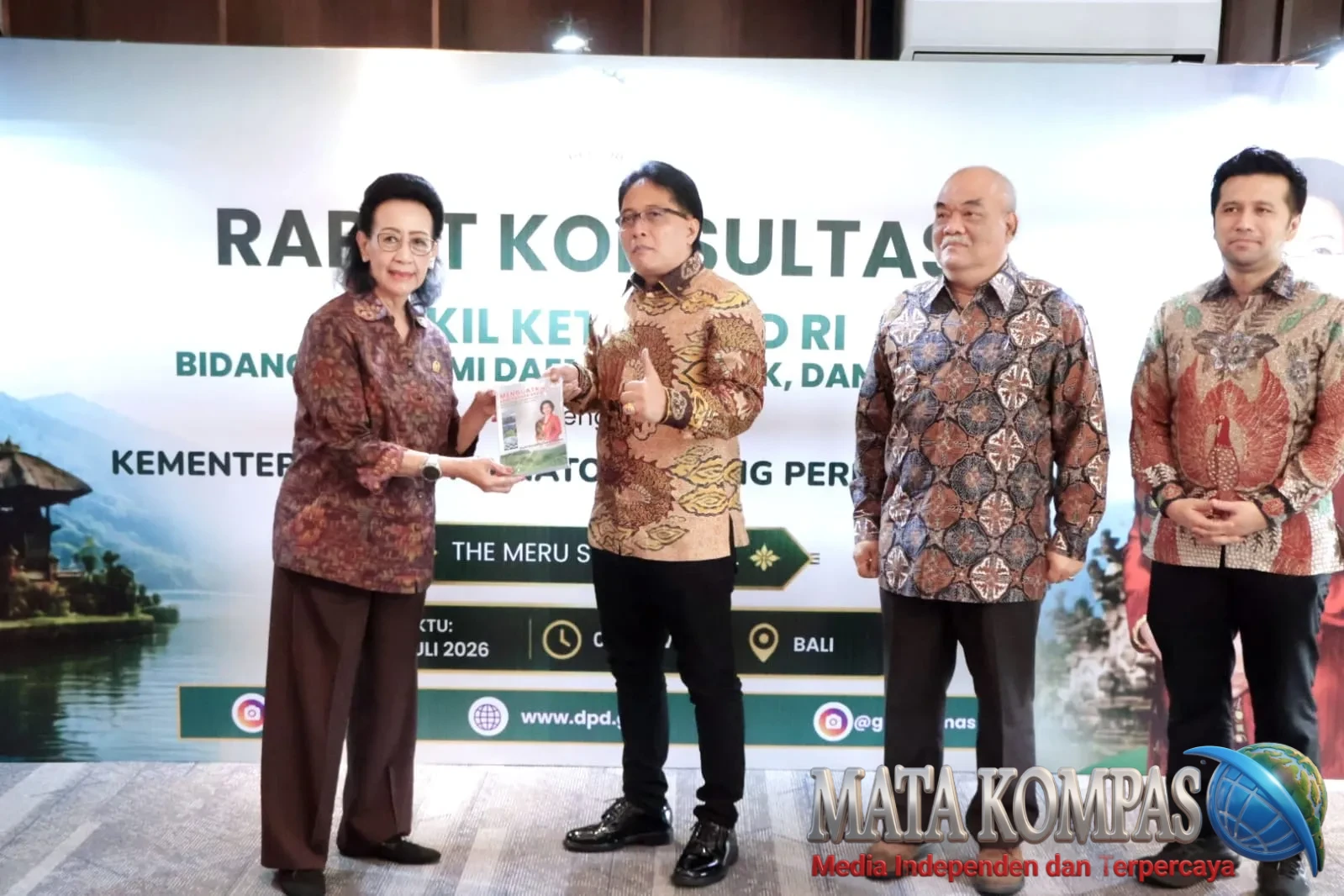 Hadiri Rapat Konsultasi DPD RI, Wagub Giri Prasta Tegaskan Arah Pembangunan Bali Berbasis Ekonomi Kerthi