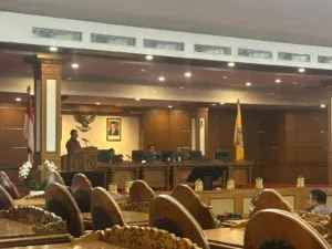 Ketua Fraksi Golkar DPRD Bali Agung Bagus Tri Candra Arka Soroti SILPA, PWA hingga Moratorium Bali Selatan, Pandangan Umum Dibacakan I Wayan Gunawan