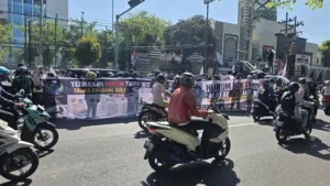 Ratusan Massa Minta Hentikan Intervensi, Jaga Prinsip Kesetaraan di Mata Hukum
