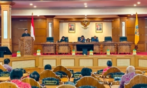 Agung Suyoga Bacakan Pandangan Umum Fraksi PDI Perjuangan, Ketua Fraksi I Made Supartha Tegaskan APBD Bali Harus Berorientasi pada Kesejahteraan Rakyat dan Keberlanjutan Lingkungan