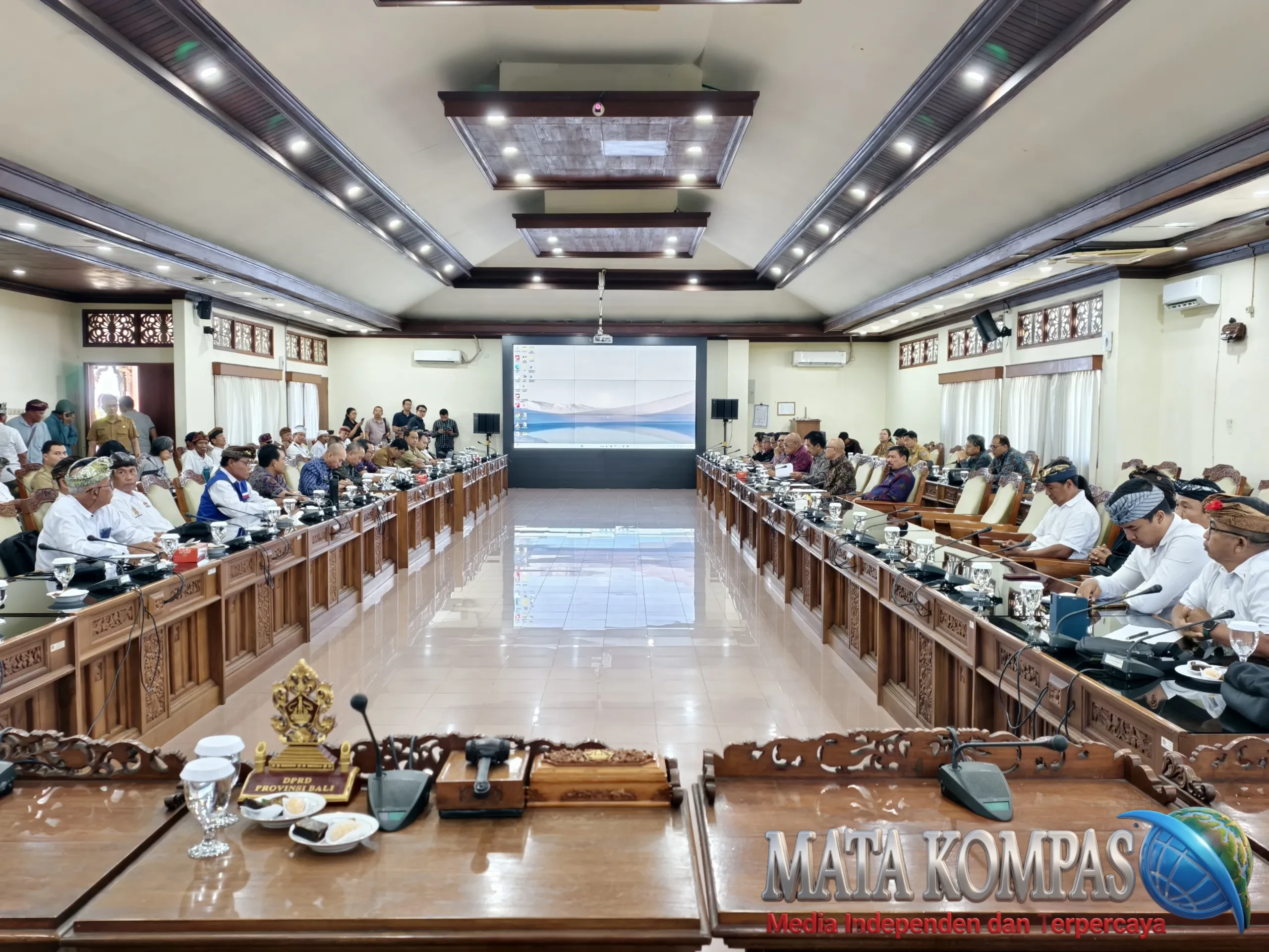 RDP DPRD Bali Memanas, HNSI Sampaikan Mosi Tidak Percaya kepada Kadis Kelautan dan Perikanan, Implementasi Perda Bendega Jadi Sorotan