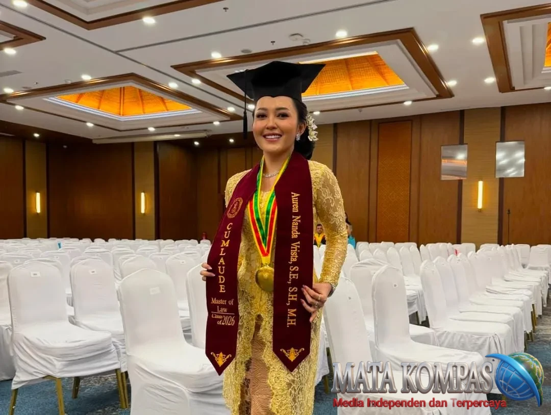Auren Nanda Vrista Raih Cumlaude Magister Hukum, Dorong Perlindungan Kekayaan Intelektual Bali Lewat Asas Itikad Baik