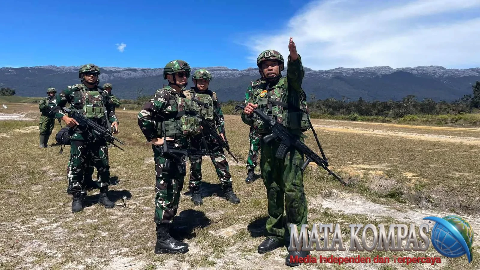 Pastikan Kesiapan Operasi dan Bangkitkan Moril Prajurit, Pangdam IX/Udayana Tinjau Pos Kuyawage di Papua.