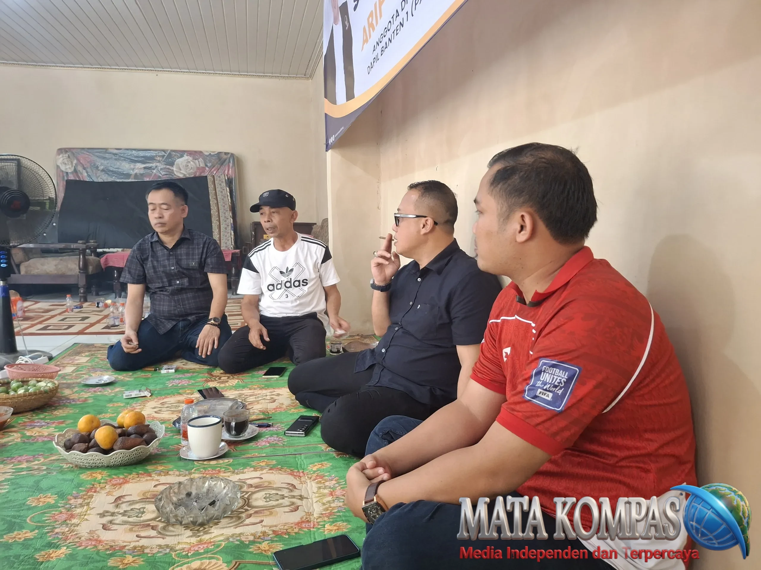 Musim Kemarau Menyesakkan, Arif Rahman Bawa Harapan Air dan Alat Tani ke Lebak