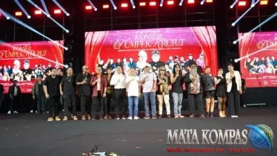 Ribuan Warga Antusias Rayakan Rahina Tumpek Krulut di Art Centre, Gubernur Koster Serahkan Tali Kasih kepada 30 Pelajar