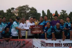 Kalahkan Dinas PUPRKIM, Disdikpora Bali Juara Kompetisi Mini Soccer Kerthi Bali IV