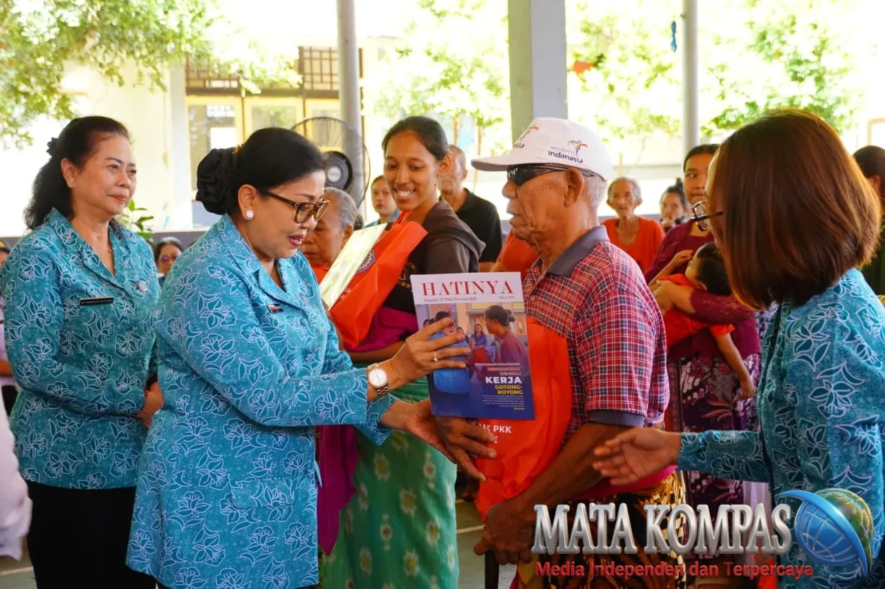 Aksi Sosial Bergerak dan Berbagi Hadir di Buleleng, Putri Koster Ajak Masyarakat Dukung Pembangunan, Ketahanan Pangan, dan Kepedulian Sosial
