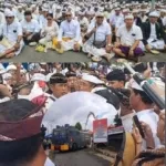 Ketegangan Sempat Mewarnai Persembahyangan Tangkas Kori Agung, Dialog Tokoh Adat Redam Suasana