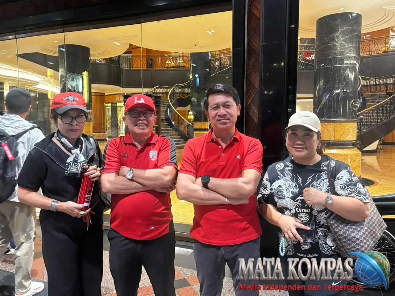 Hadir di Lapangan THOR, Made Supartha Beri Semangat Banteng Bali: Bawa Nama Bali, Berjuang dengan Sportivitas!