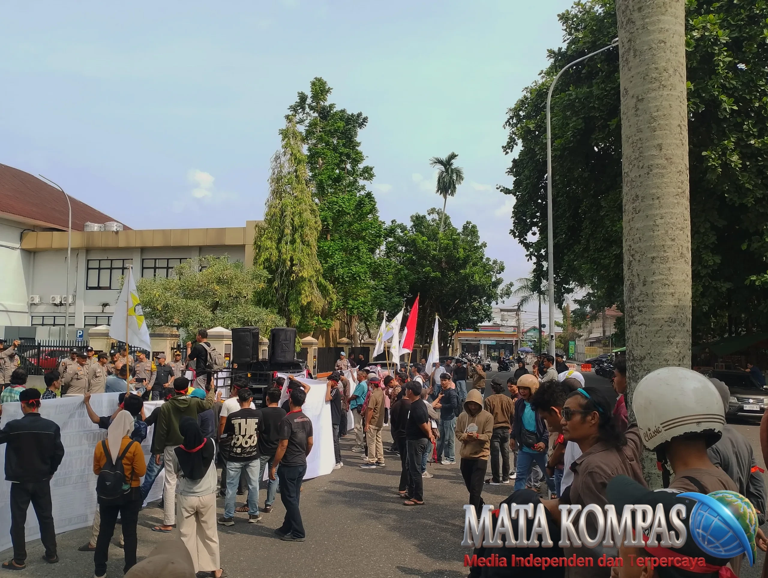 LSM AMATIR Desak Polda Riau Tetapkan Camat Bonai dan Kades Sontang sebagai Tersangka
