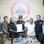 Gubernur Koster Hadir untuk NTT, Bawa Bantuan Rp1 Miliar dari Gotong Royong ASN Bali
