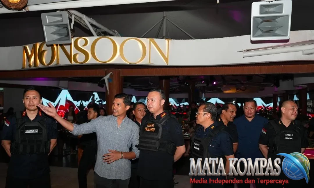 Dirjen Imigrasi Turun Langsung Pimpin Operasi Dharma Dewata, Lima WNA Terindikasi Overstay Diamankan di Canggu