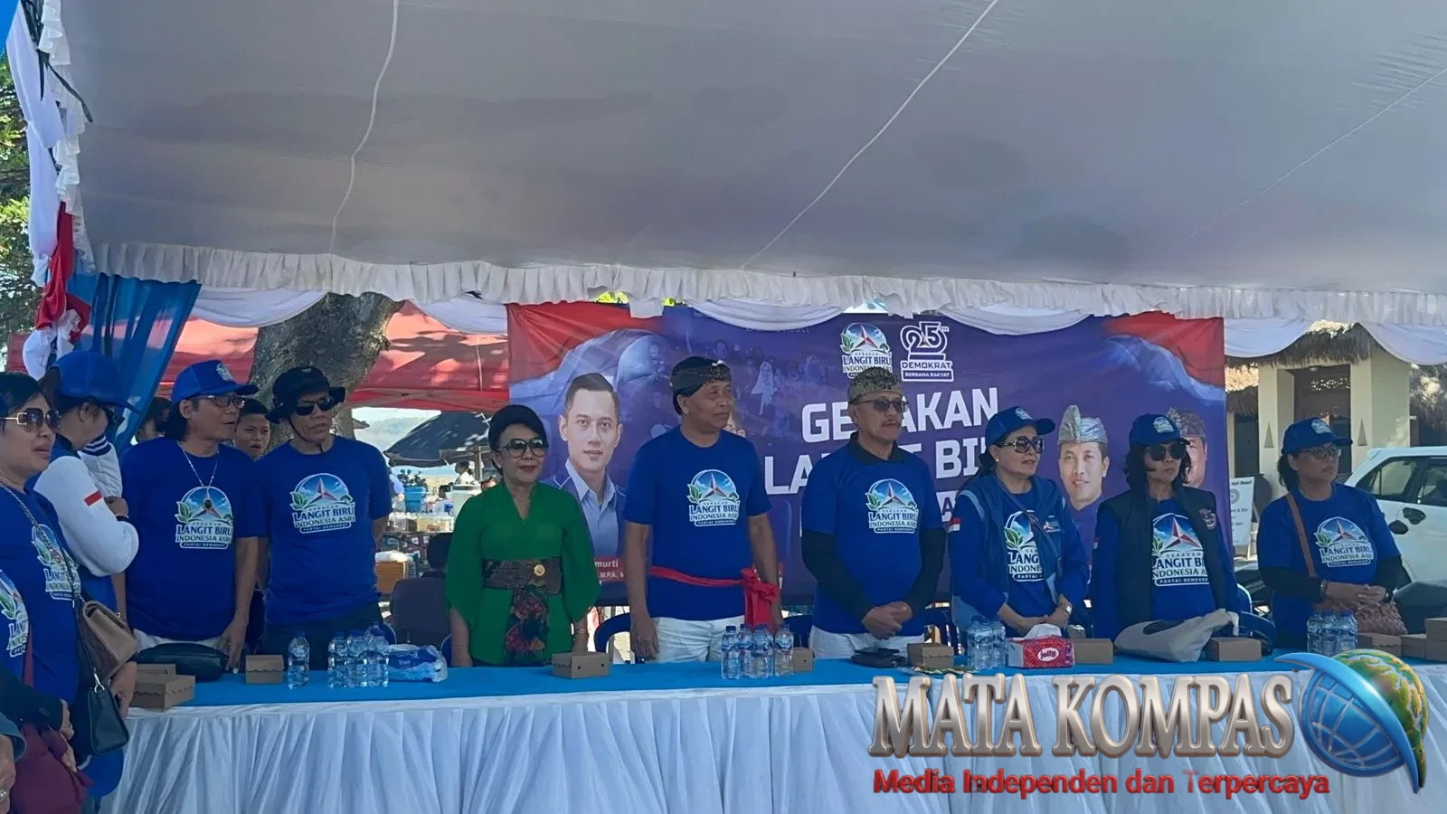 HUT ke-25 Demokrat, Tutik Kusuma Wardhani Kobarkan Semangat Kader Lewat Gerakan Langit Biru Indonesia Asri di Pantai Jasri