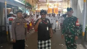 Puncak Karya Ngenteg Linggih di Pura Dalem Kahyangan Kesiman, Polsek Dentim Pastikan Kegiatan Berjalan Aman dan Lancar.