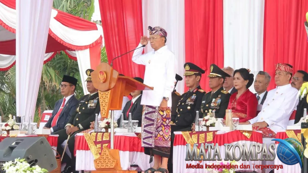 Gubernur Koster Pimpin Upacara HUT ke-81 Kemerdekaan RI, Ajak Generasi Muda Lanjutkan Perjuangan Bangsa.