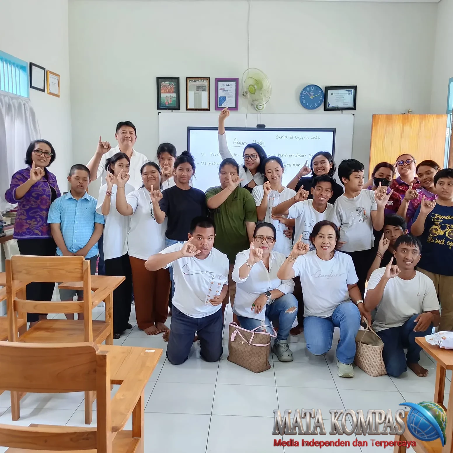 YKWA Serahkan Fasilitas Belajar Buat Yayasan Anak Unik Bali Dukung Kemandirian Anak Berkebutuhan Khusus