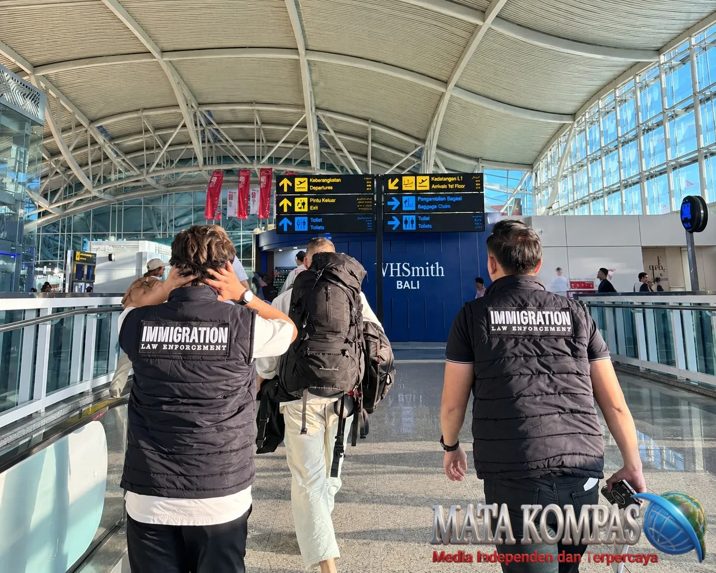 10 Hari, Imigrasi Ngurah Rai Deportasi 12 WNA: 8 Overstay, 4 Langgar Aturan Keimigrasian