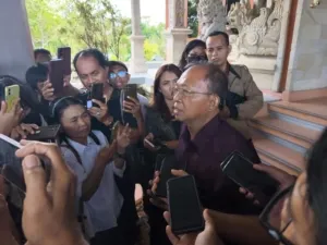 Koster Tegaskan Pemprov Bali Banding Putusan PTUN soal Lift Kaca Pantai Kelingking