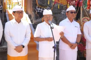 9 Tahun Pergub Busana Adat Bali: Gubernur Koster Tegaskan Identitas Nak Bali Berdampak Positif bagi Ekonomi Lokal