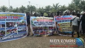 Di KM 40 Nabire Ada Ekskavator Aparat, Peter Worabay: Penertiban Harus Sama untuk Semua