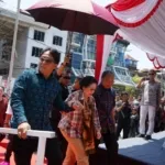 Gubernur Koster dan Wagub Giri Prasta Dampingi Megawati Tinjau Abrasi Pantai Kuta