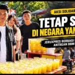 “Tetap Sehat di Negara yang Sakit”: Jeruxpres Berbagi Es Jeruk di Tengah Antrean BBM Bali