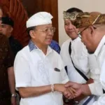 Perkuat Pelestarian Seni, Adat dan Budaya Bali, Gubernur Koster Serahkan CSR St Regis