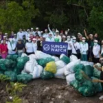 Gerakan Kulkul PKK dan Posyandu Gandeng Sungai Watch dan Relawan Bersihkan Kawasan Hutan Bakau Sidakarya